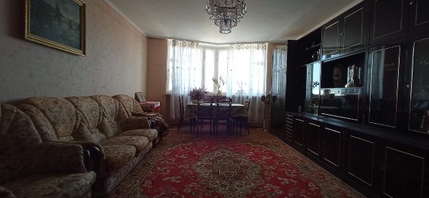 Київ, Микільсько-Слобідська вул., 6