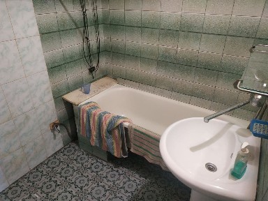 Продаж 2-кімнатної квартири 50 м², Курсова вул.