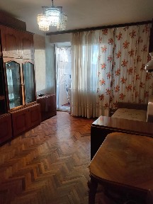 Київ, Юрія Іллєнко вул., 9