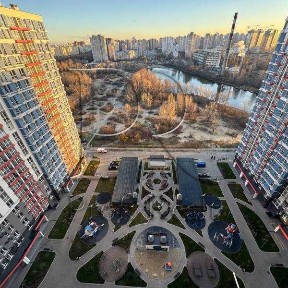 Київ, Канальна вул., 8Б