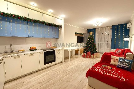 Продаж 3-кімнатної квартири 83 м², Європейська пл., Союзу, 43б