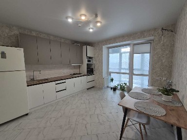 Продаж 1-кімнатної квартири 55 м², Машинобудівників вул., 14