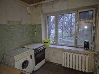 Київ, Братиславська вул., 30А