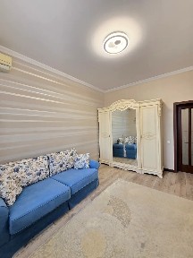Київ, Героїв Сталінграда просп., 6 К8