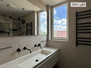 Довгострокова оренда таунхауса, від посередника на вул. Радісна • ID 33351553