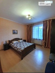 Довгострокова оренда будинку від посередника з балконом на вул. Рибальська • ID 32775420
