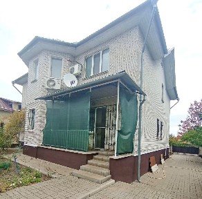 Продаж будинку 353 м², Першотравнева (Сонячне) вул., 15