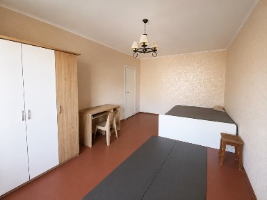 Продаж 1-кімнатної квартири 38 м², Лазурна вул.