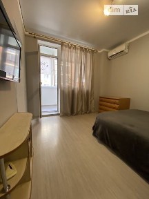 Здам подобово 1к квартиру на вул. Академіка Сахарова 9 • ID 34534056