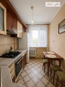Здам подобово 4к квартиру на вул. Ріхтера Святослава 132/1 • ID 34454419