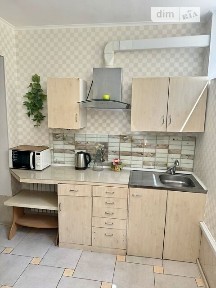 Здам подобово 2к квартиру на вул. Андрія Гулого-Гуленка 14, кв. 1 • ID 34447060