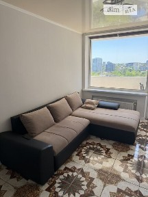 Здам подобово 2к квартиру на вул. Літературна 12, кв. 1002 • ID 34345275