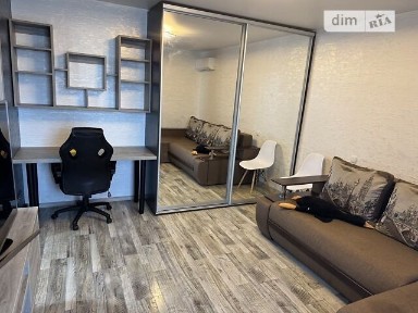 Здам подобово 1к квартиру на вул. Олександрійська 12, кв. 162 • ID 34330426