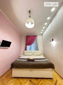 Здам подобово 2к квартиру на вул. Госпітальна 2 • ID 34225771
