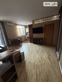 Здам подобово 2к квартиру на вул. Героїв Крут 1 • ID 34139906