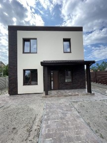 БЕЗ КОМІСІЇ Продаж фасадного сучасного будинку в розвиненому с. Білогородка