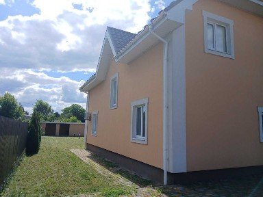 Довгострокова оренда будинку в центрі с. Зазим'я. Перша здача від власника!