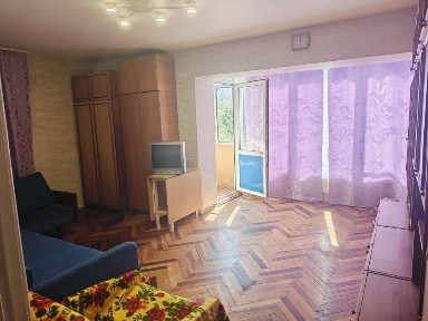 здам однокімнатну квартиру на Торгмаші