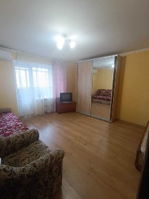 Здам чудову 1к кв-ру з Газовою плитою в самому центрі міста.