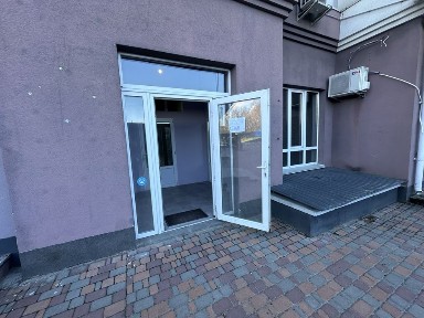 Оренда комерційного приміщення фасад ЖК Каховська вулиця Каховська 62