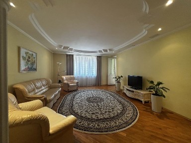 Продаж 3 кім. квартира, Оболонь, Івасюка 10А, г. Сталінграду