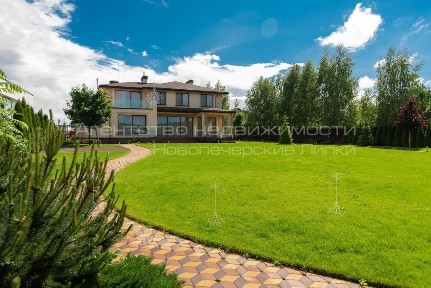 Продам шикарный дом 450 м2 КГ Ясный Хутор Лесники на берегу озера