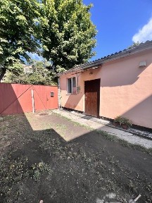 Продаж частини буд. для життя та під комерцію, б. Шевченка, р-н Сєдова