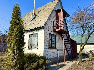 Продаж дачного будинку з банею поряд з річкою Дніпро