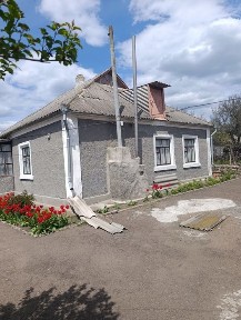 Продається будинок за межами міста