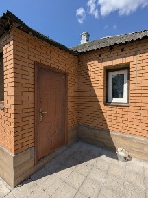Продам Будинок с. Мала Рогань с зручностями та 17 соток землі з держактом, 10 хв метро Індустріальна, м. Харків.