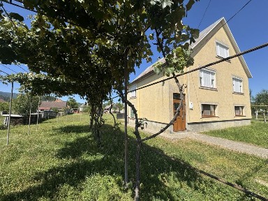 Продаж добротного будинку