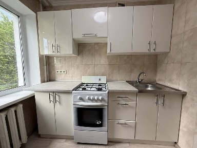 продаж квартири 2км 4пов 45,1м гарний стан просп. Відрадний 12