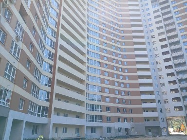 Продам 3 кімнатну квартиру 79 метрів з видом на приватний сектор