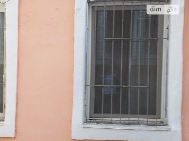 Продаж офісного приміщення 28 кв. м. на 1 поверсі на вул. Ковальська 51, триповерхова будівля • ID 33436540