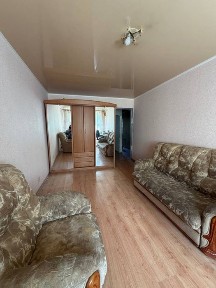 Продаж 2х кімнатноі квартири по вул. Тинка