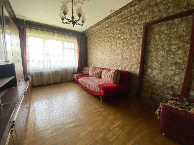 Продаж 3 к. квартири Дарницька площа, Харківське шосе 4/1