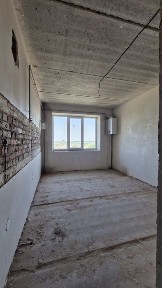 Продаж великої 2кімн квартири в зданій та заселеній новобудові