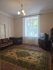 Продам 2х комн квартира 1/4-эт дома пр. Южный 12 район Югок Ингулецкий!