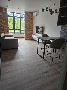 Продається 2х-кімнатна квартира з кухнею-студією БЕЗ КОМІСІЇ