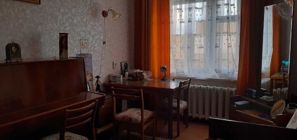 Продається 3-х кімнатна квартира на Браїлках