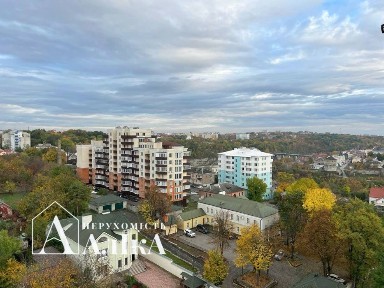 Продам 2-кімнатну квартиру в новому будинку