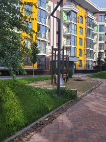 Продам квартиру в ЖК Лісова казка 2, поруч метро Лісова