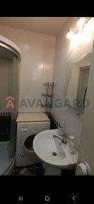 Продам теплу 2-кімнатну квартиру на Дніпробуді (вул. Харитонова, 16)