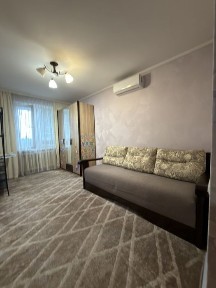Продаж 2к. кв. в Цегляному будинку