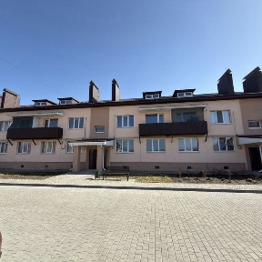3-кімнатна квартира в селі Пришиб Кременчуцькому районі.