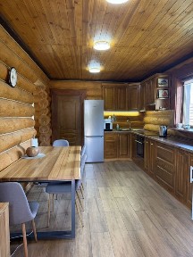 Королівка, Річна 19-Г