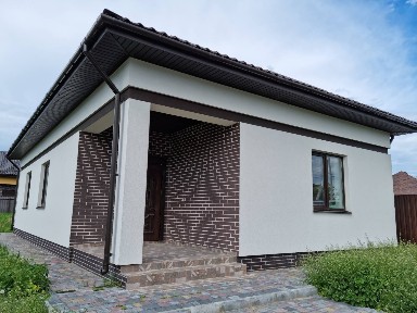 Київська обл., Вишгородський район, с. Осещина, Космонавтов ул., 5