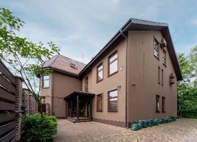Продаж будинку 590 м², Івана Улітіна вул., 33