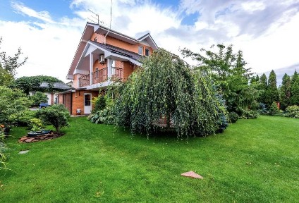Продаж будинку 260 м², Святищенська вул.