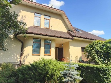 Київська обл., Бориспільський район, с. Ревне, Світанковий, 3